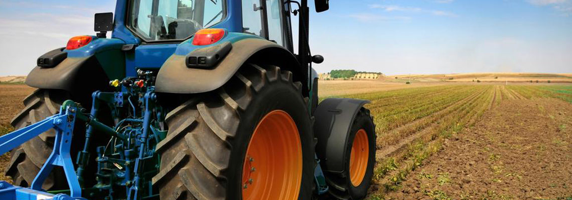 Attelage pour tracteurs