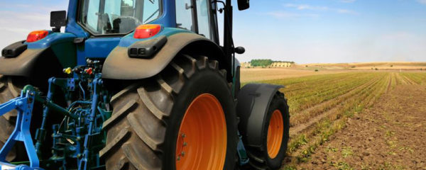 Attelage pour tracteurs