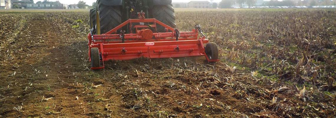 fraise rotative de tracteur